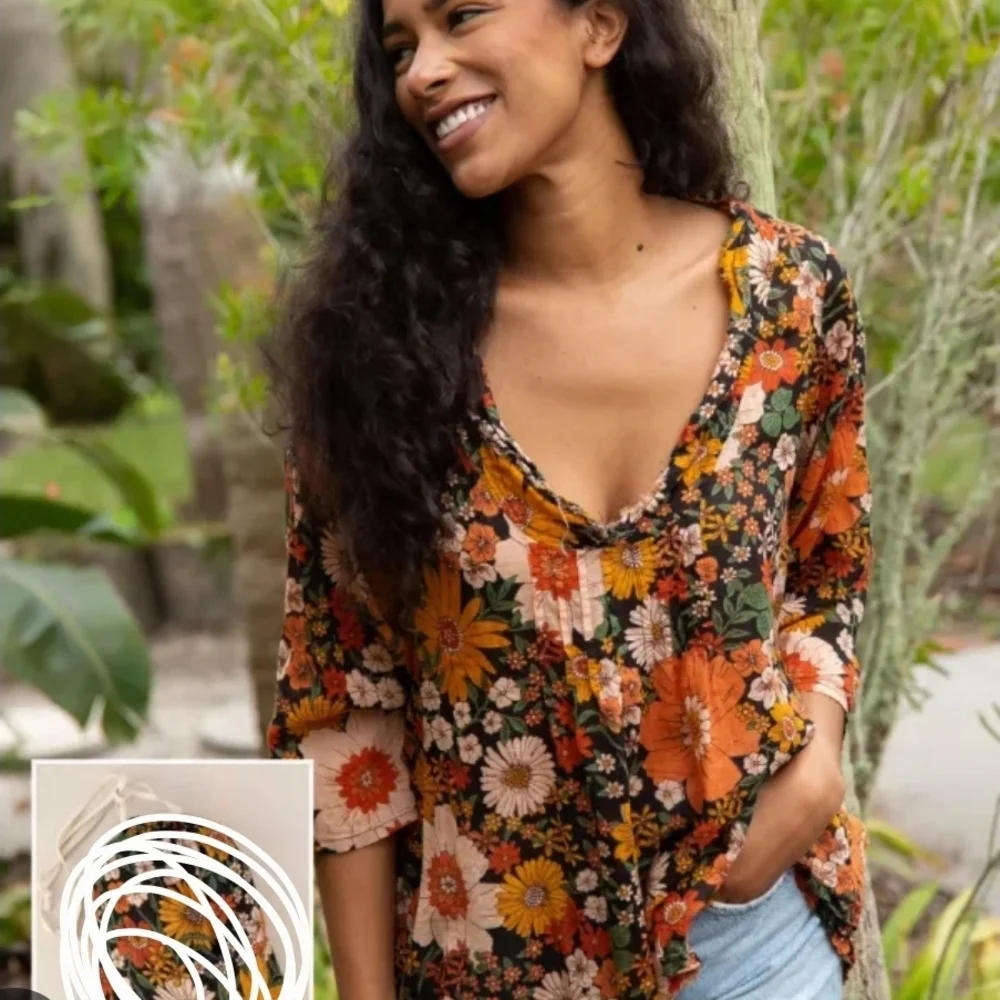 NATURAL LIFE Floral Blouse with Orange and Black MED/LARGE per Label - Picture 1 of 4